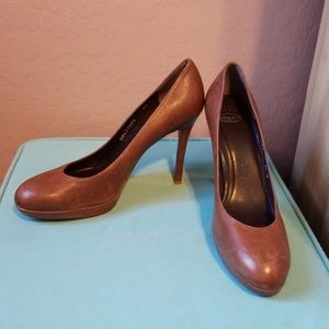 Brown stuart weitzman heels